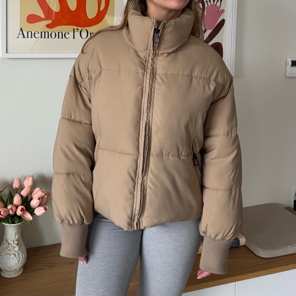 Beige Cropped Puffer Jacket Coat